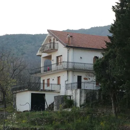 La Casa Nel Bosco, Zafferana Etnea-3